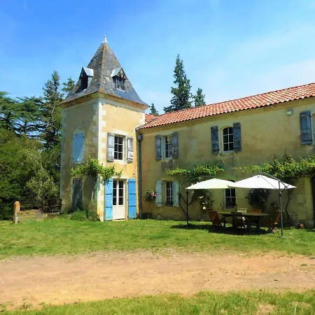 Presbytère D'arpentian Bed & Breakfast