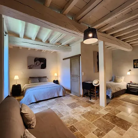 Presbytère D'arpentian Bed & Breakfast