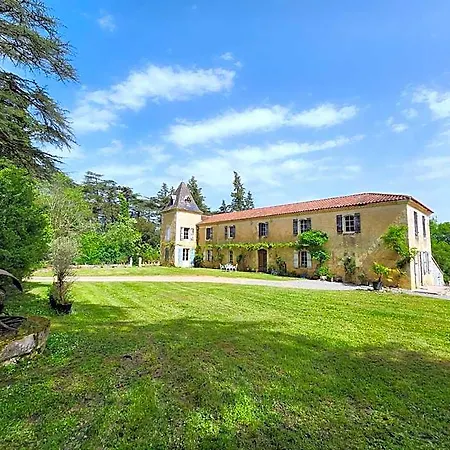 Presbytere D'arpentian 3*