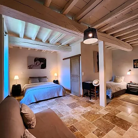 Presbytere D'arpentian Bed & Breakfast Jegun